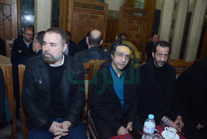 بالصور.. نجوم الفن والإعلام في عزاء الفنان سعيد عبد الغني بالصور.. نجوم الفن والإعلام في عزاء الفنان سعيد عبد الغني