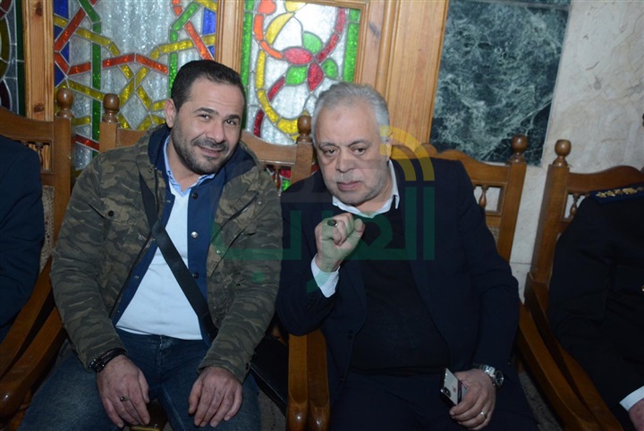 بالصور.. نجوم الفن والإعلام في عزاء الفنان سعيد عبد الغني بالصور.. نجوم الفن والإعلام في عزاء الفنان سعيد عبد الغني
