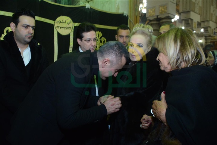 بالصور.. نجوم الفن والإعلام في عزاء الفنان سعيد عبد الغني بالصور.. نجوم الفن والإعلام في عزاء الفنان سعيد عبد الغني