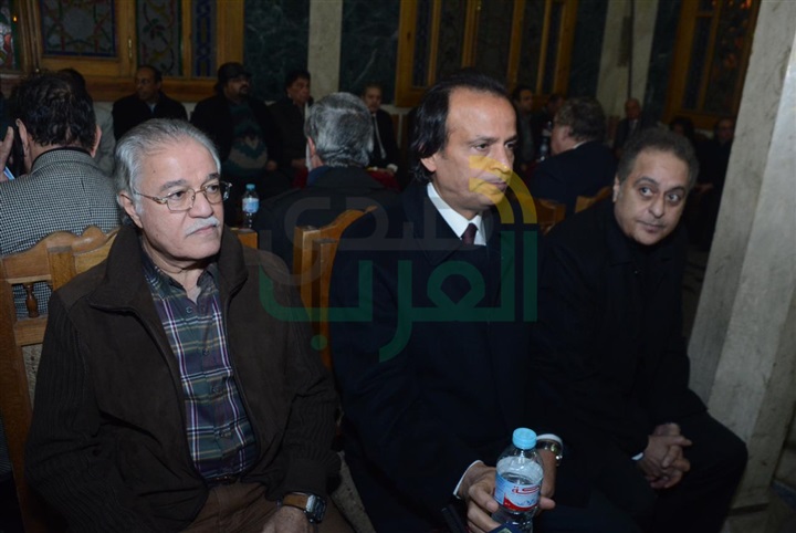 بالصور.. نجوم الفن والإعلام في عزاء الفنان سعيد عبد الغني بالصور.. نجوم الفن والإعلام في عزاء الفنان سعيد عبد الغني