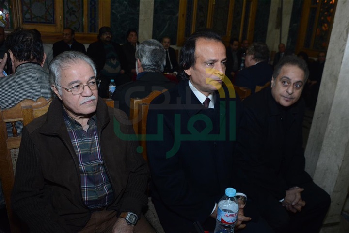 بالصور.. نجوم الفن والإعلام في عزاء الفنان سعيد عبد الغني بالصور.. نجوم الفن والإعلام في عزاء الفنان سعيد عبد الغني