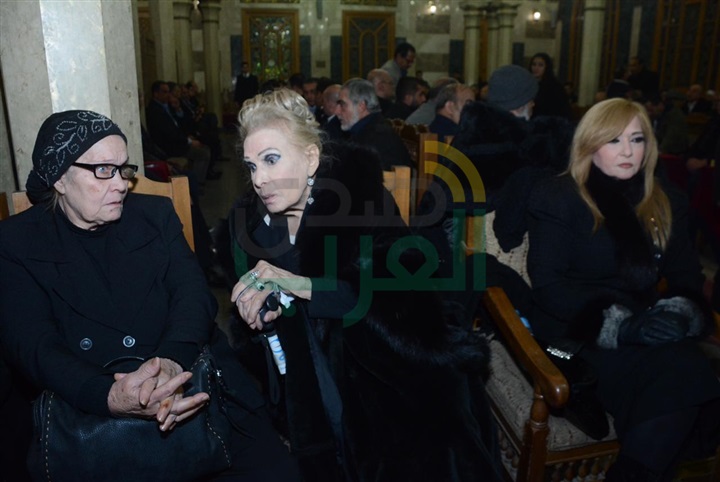 بالصور.. نجوم الفن والإعلام في عزاء الفنان سعيد عبد الغني بالصور.. نجوم الفن والإعلام في عزاء الفنان سعيد عبد الغني