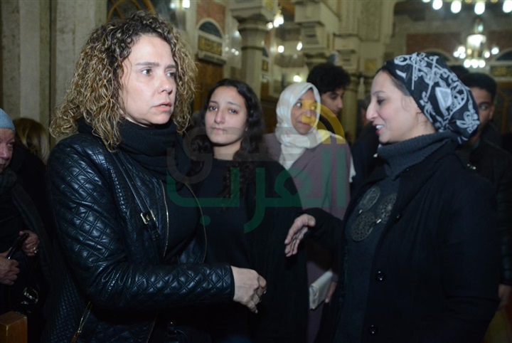 بالصور.. نجوم الفن والإعلام في عزاء الفنان سعيد عبد الغني بالصور.. نجوم الفن والإعلام في عزاء الفنان سعيد عبد الغني