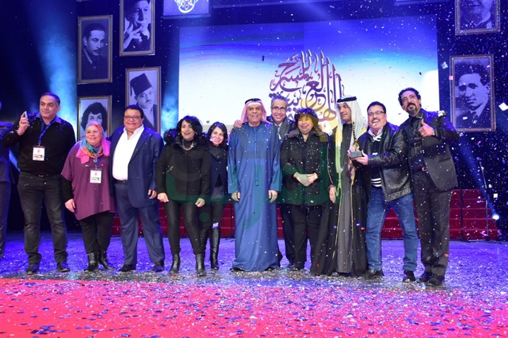 بالصور .."الطوق والأسورة" تفوز بجائزة افضل عرض بمهرجان المسرح العربي بالصور .."الطوق والأسورة" تفوز بجائزة افضل عرض بمهرجان المسرح العربي