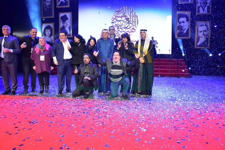 بالصور .."الطوق والأسورة" تفوز بجائزة افضل عرض بمهرجان المسرح العربي بالصور .."الطوق والأسورة" تفوز بجائزة افضل عرض بمهرجان المسرح العربي