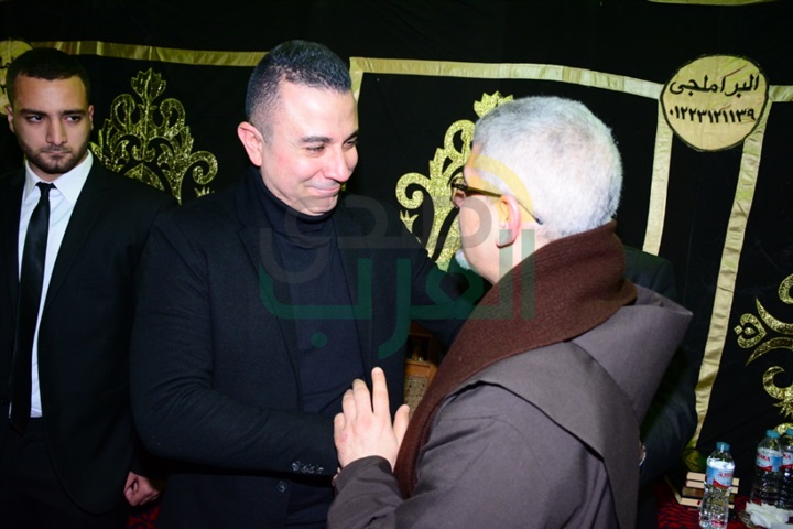 بالصور.. نجوم الفن والإعلام في عزاء الفنان سعيد عبد الغني بالصور.. نجوم الفن والإعلام في عزاء الفنان سعيد عبد الغني