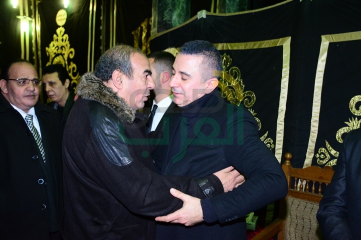 بالصور.. نجوم الفن والإعلام في عزاء الفنان سعيد عبد الغني بالصور.. نجوم الفن والإعلام في عزاء الفنان سعيد عبد الغني