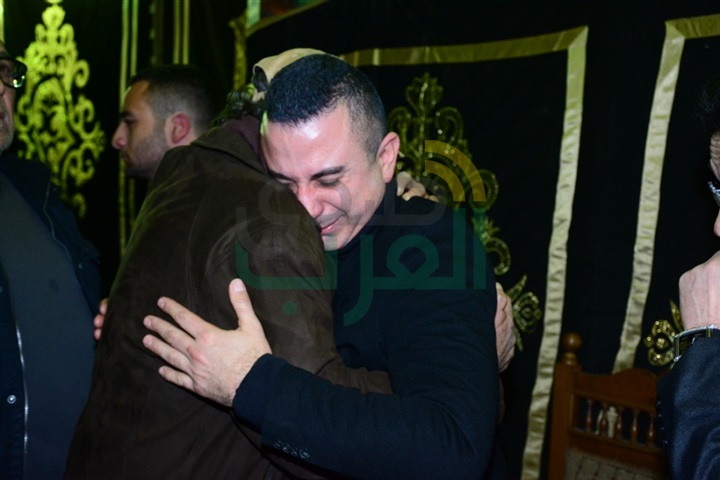 بالصور.. نجوم الفن والإعلام في عزاء الفنان سعيد عبد الغني بالصور.. نجوم الفن والإعلام في عزاء الفنان سعيد عبد الغني