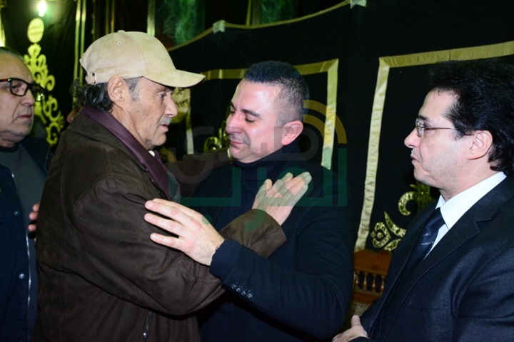 بالصور.. نجوم الفن والإعلام في عزاء الفنان سعيد عبد الغني بالصور.. نجوم الفن والإعلام في عزاء الفنان سعيد عبد الغني