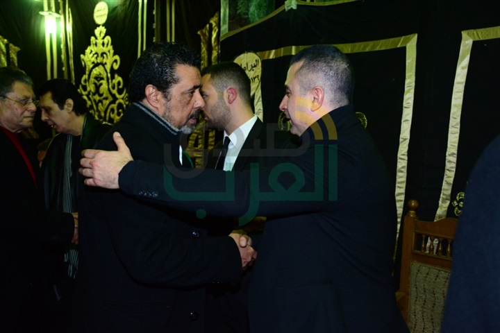 بالصور.. نجوم الفن والإعلام في عزاء الفنان سعيد عبد الغني بالصور.. نجوم الفن والإعلام في عزاء الفنان سعيد عبد الغني