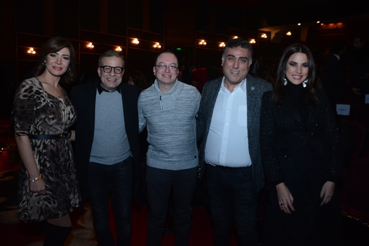 بالصور.. نجوم الفن والإعلام والمشاهير يحتفلون بعرض "3 أيام فى الساحل" لـ"هنيدي" بالصور.. نجوم الفن والإعلام والمشاهير يحتفلون بعرض "3 أيام فى الساحل" لـ"هنيدي"