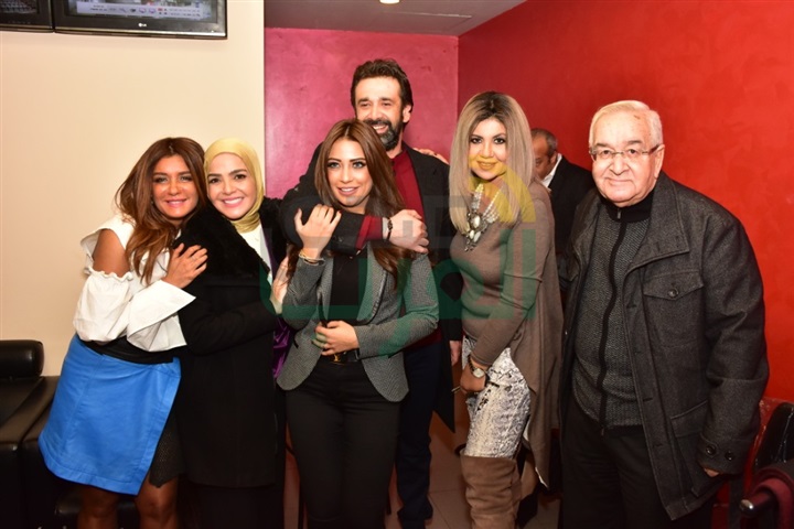 بالصور.. كريم عبد العزيز وغاده عادل يحتفلون بعرض نادى الرجال السرى بالصور.. كريم عبد العزيز وغاده عادل يحتفلون بعرض نادى الرجال السرى