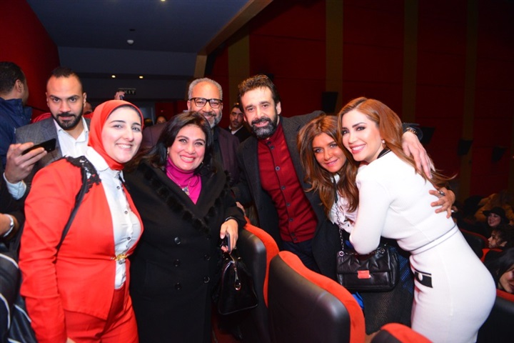 بالصور.. كريم عبد العزيز وغاده عادل يحتفلون بعرض نادى الرجال السرى بالصور.. كريم عبد العزيز وغاده عادل يحتفلون بعرض نادى الرجال السرى