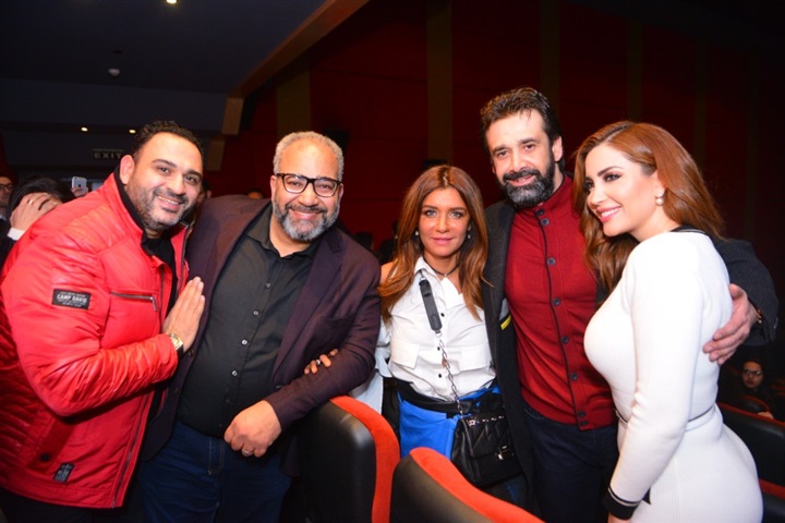 بالصور.. كريم عبد العزيز وغاده عادل يحتفلون بعرض نادى الرجال السرى بالصور.. كريم عبد العزيز وغاده عادل يحتفلون بعرض نادى الرجال السرى