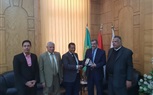 رئيس جامعة بنها يبحث سبل التعاون مع نائب رئيس جامعة بني وليد الليبية