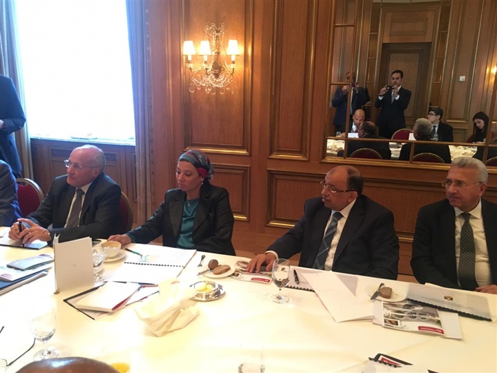 الوفد الوزاري المصري بألمانيا يبحث مع شركتين ألمانيتين سبل التعاون المشترك