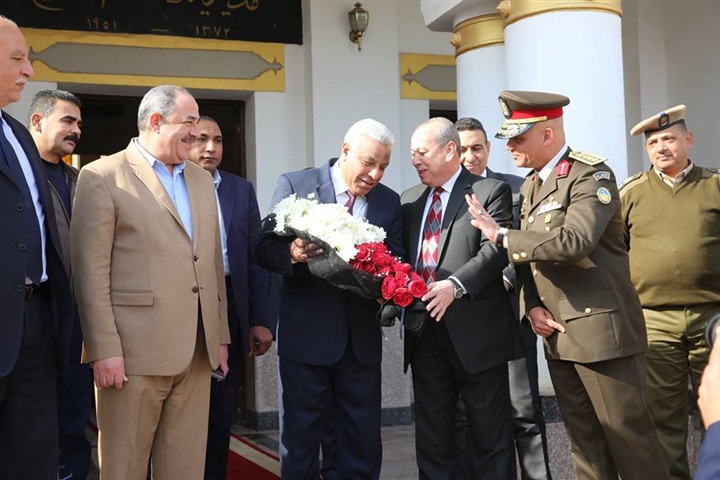 بالصور.. محافظ كفر الشيخ يهنئ مدير الأمن بعيد الشرطة الـ 67