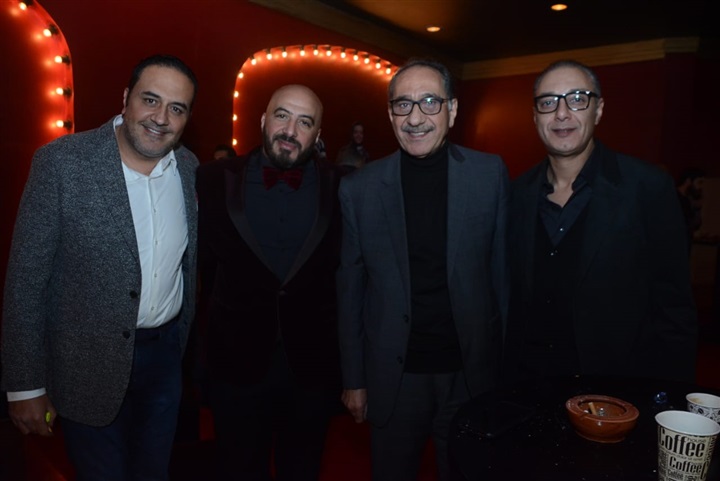 بالصور.. نجوم الفن والإعلام والمشاهير يحتفلون بعرض "3 أيام فى الساحل" لـ"هنيدي" بالصور.. نجوم الفن والإعلام والمشاهير يحتفلون بعرض "3 أيام فى الساحل" لـ"هنيدي"