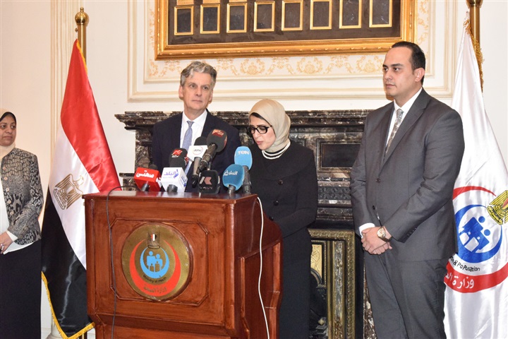 وزيرة الصحة تشهد توقيع بروتوكول لتدريب الاطباء على النظام الصحى البريطانى