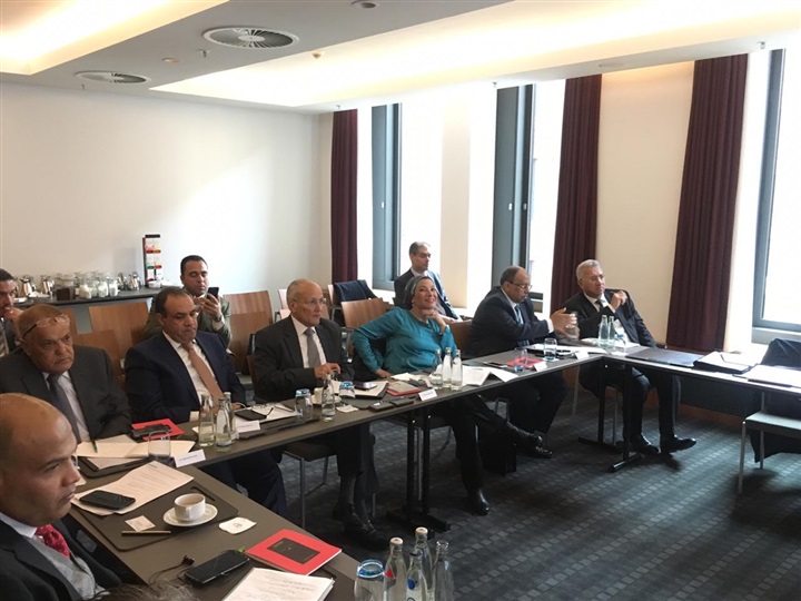 عودة الوفد الوزاري للقاهرة بعد الاطلاع علي التجربة الألمانية لتحسين منظومة النظافة عودة الوفد الوزاري للقاهرة بعد الاطلاع علي التجربة الألمانية لتحسين منظومة النظافة