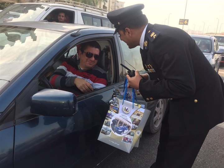 الشرطة والشعب يحتفلون بعيد الشرطة بجميع ميادين الجمهورية (صور) الشرطة والشعب يحتفلون بعيد الشرطة بجميع ميادين الجمهورية (صور)