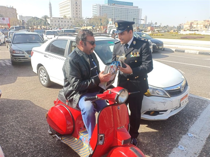 الشرطة والشعب يحتفلون بعيد الشرطة بجميع ميادين الجمهورية (صور) الشرطة والشعب يحتفلون بعيد الشرطة بجميع ميادين الجمهورية (صور)