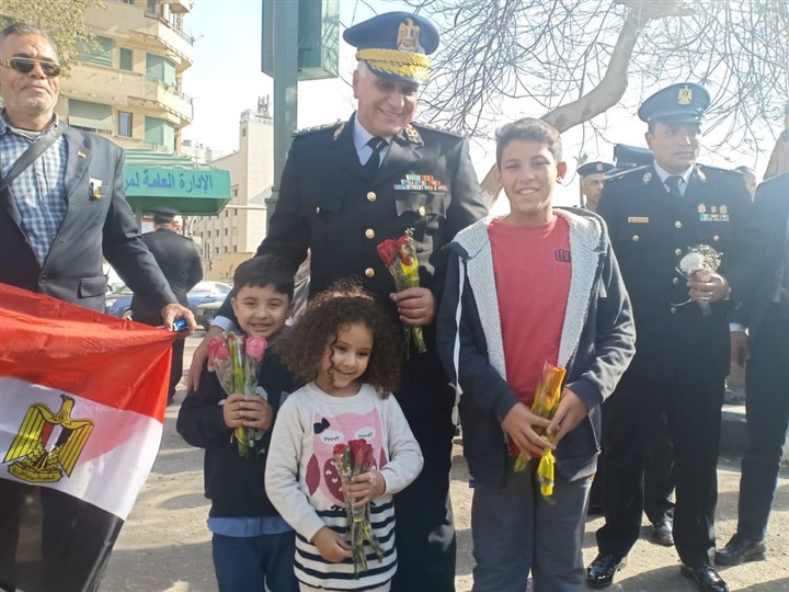 الشرطة والشعب يحتفلون بعيد الشرطة بجميع ميادين الجمهورية (صور) الشرطة والشعب يحتفلون بعيد الشرطة بجميع ميادين الجمهورية (صور)