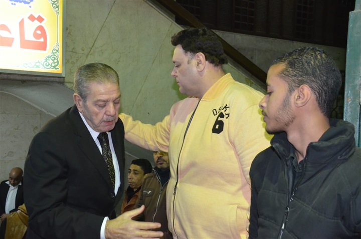 بالصور.. نجوم الفن والإعلام يشاركان مراسم عزاء المخرج تامر المصري بالصور.. نجوم الفن والإعلام يشاركان مراسم عزاء المخرج تامر المصري