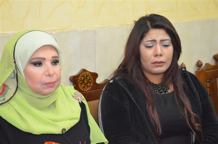 بالصور.. نجوم الفن والإعلام يشاركان مراسم عزاء المخرج تامر المصري بالصور.. نجوم الفن والإعلام يشاركان مراسم عزاء المخرج تامر المصري
