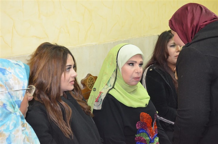 بالصور.. نجوم الفن والإعلام يشاركان مراسم عزاء المخرج تامر المصري بالصور.. نجوم الفن والإعلام يشاركان مراسم عزاء المخرج تامر المصري