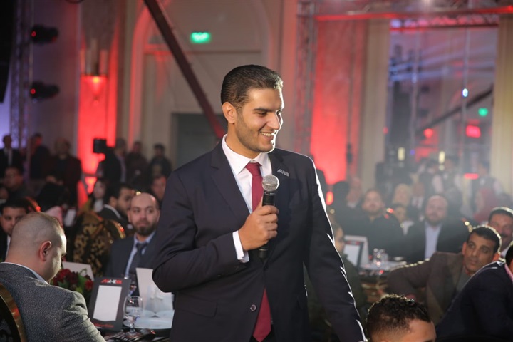 "حماقى" فى أول حفل بعد إطلاق ألبومه الجديد "حماقى" فى أول حفل بعد إطلاق ألبومه الجديد