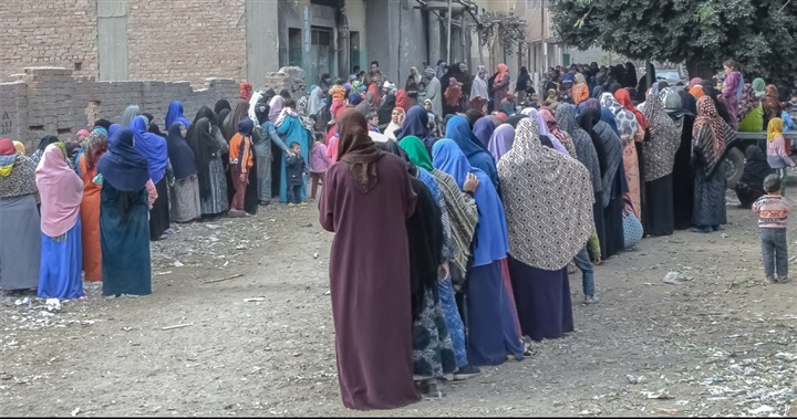 "أهل مصر" تطلق حملة لتدفئة 6 آلاف شخص بالمشاركة مع صيدليات العزبي 