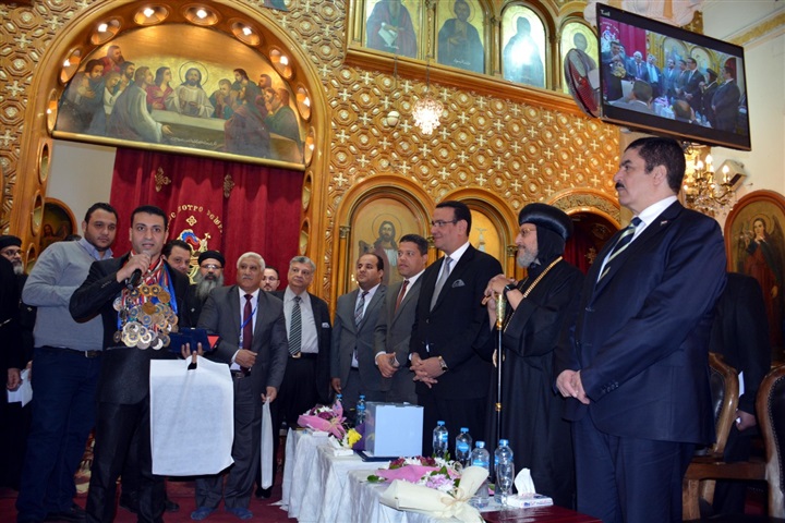 محافظ القليوبية يشارك بمؤتمر جماهيري بمطرانية شبرا الخيمة 