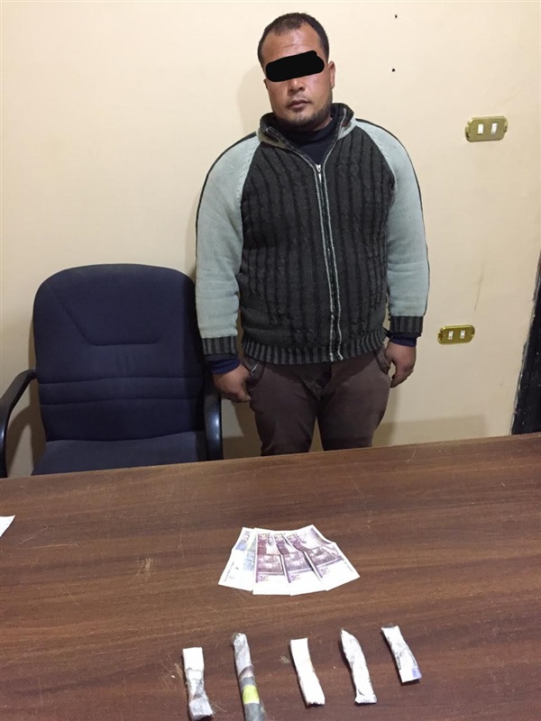 بالصور.. القبض علي 6 متهمين بحوزتهم 4 قطع سلاح ومواد مخدرة بكفر الشيخ