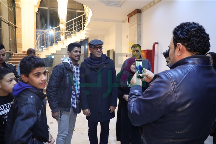 إلغاء عروض "مسرحية كلها غلط" لأشرف عبدالباقي بشكل مفاجئ بالإسكندرية إلغاء عروض "مسرحية كلها غلط" لأشرف عبدالباقي بشكل مفاجئ بالإسكندرية