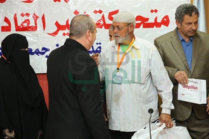 بالفيديو والصور..الأرومان توزع أجهزة طبية وكراسي متحركة لغير القادرين بكفر الشيخ