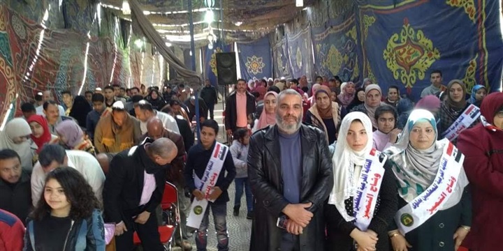 "المهن التعليمية بملوي" تكرم أبناء المعلمين المتفوقين في الشهادات العامة