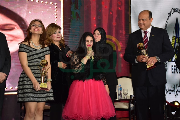 بالأسماء.. تكريم نجوم الفن والإعلام بملتقى "بصمة إبداع" ..صور بالأسماء.. تكريم نجوم الفن والإعلام بملتقى "بصمة إبداع" ..صور