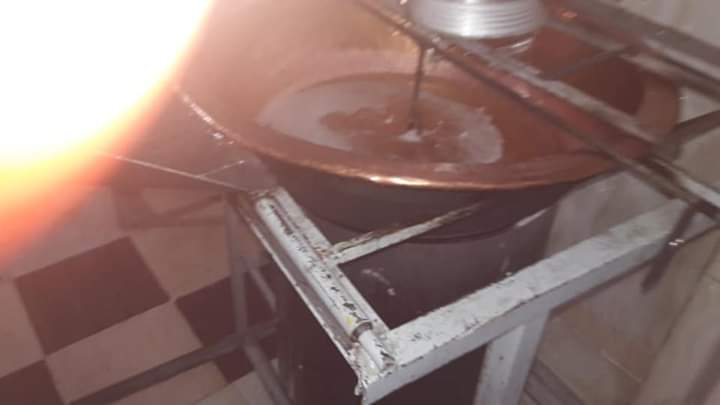 العثور علي ٧ اطنان من الحلوى المغشوشه داخل مصنع بمدينة ٦ اكتوبر 