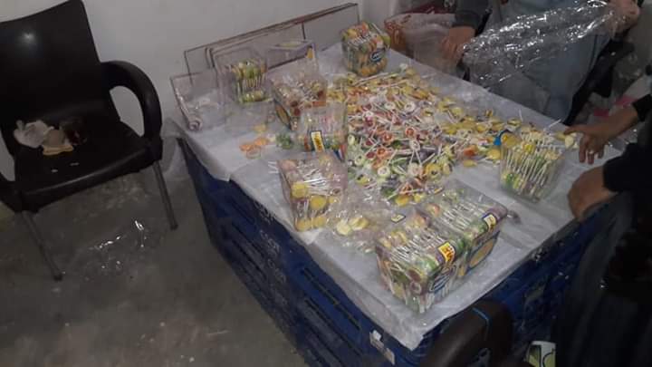 العثور علي ٧ اطنان من الحلوى المغشوشه داخل مصنع بمدينة ٦ اكتوبر 