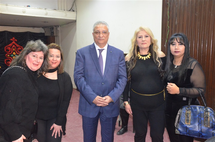 بالصور.. تكريم رئيس وزراء مصر الأسبق شريف إسماعيل وعدد من رموز الدولة بحفل خريجي كلية الهندسة جامعة عين شمس بالصور.. تكريم رئيس وزراء مصر الأسبق شريف إسماعيل وعدد من رموز الدولة بحفل خريجي كلية الهندسة جامعة عين شمس