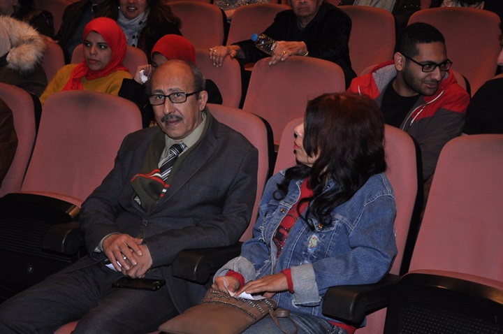 بالصور.. صناع أبطال فيلم "ورد مسموم" يناقشون الفيلم بمركز الإبداع بالصور.. صناع أبطال فيلم "ورد مسموم" يناقشون الفيلم بمركز الإبداع