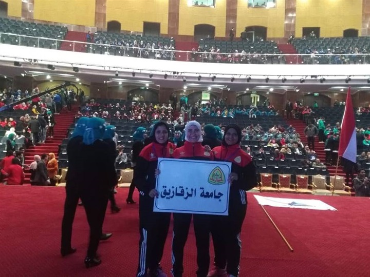 رئيس جامعة الزقازيق يشارك في افتتاح فعاليات أسبوع شباب الجامعات بكفر الشيخ 