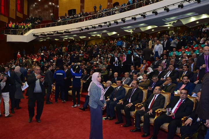 بالصور.. انطلاق حفل أسبوع شباب الجامعات الـ12 بجامعة كفر الشيخ 