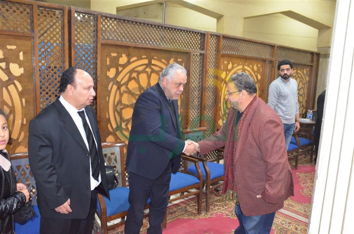 بالصور.. نجوم الفن يشاركان مراسم عزاء والدة الفنان محمود عبد الغفار بالصور.. نجوم الفن يشاركان مراسم عزاء والدة الفنان محمود عبد الغفار