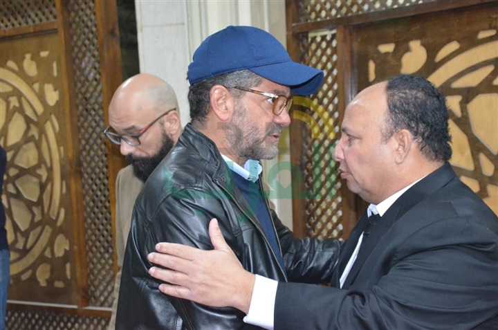 بالصور.. نجوم الفن يشاركان مراسم عزاء والدة الفنان محمود عبد الغفار بالصور.. نجوم الفن يشاركان مراسم عزاء والدة الفنان محمود عبد الغفار