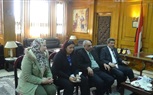 رئيس جامعة المنيا يستقبل الوفد الممثل لمشروع المراكز الجامعية للتطوير المهني