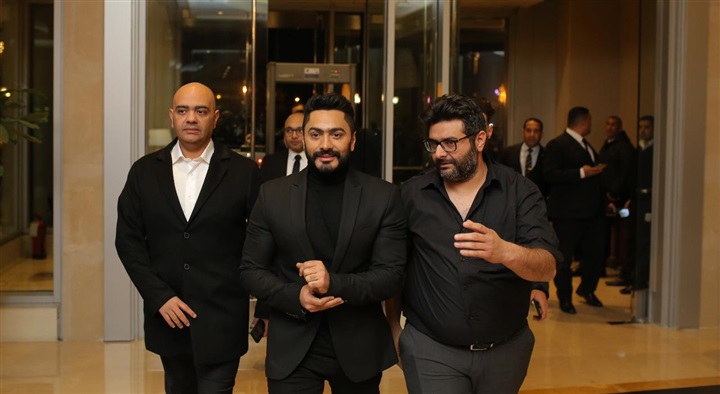 بالصور .. تامر حسني يشعل حفلا ضخما بأحد الفنادق النيلية بالصور .. تامر حسني يشعل حفلا ضخما بأحد الفنادق النيلية