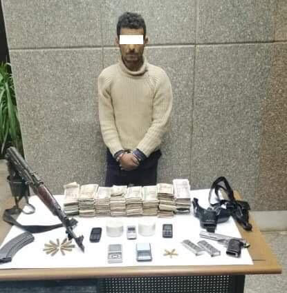 مصرع عنصرين وضبط 70 قضية مخدرات و39 قطعة سلاح أثناء حملة بمنطقة السحر والجمال