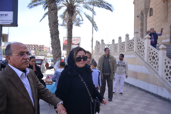 جنازة والد نهال عنبر من مسجد الحصري